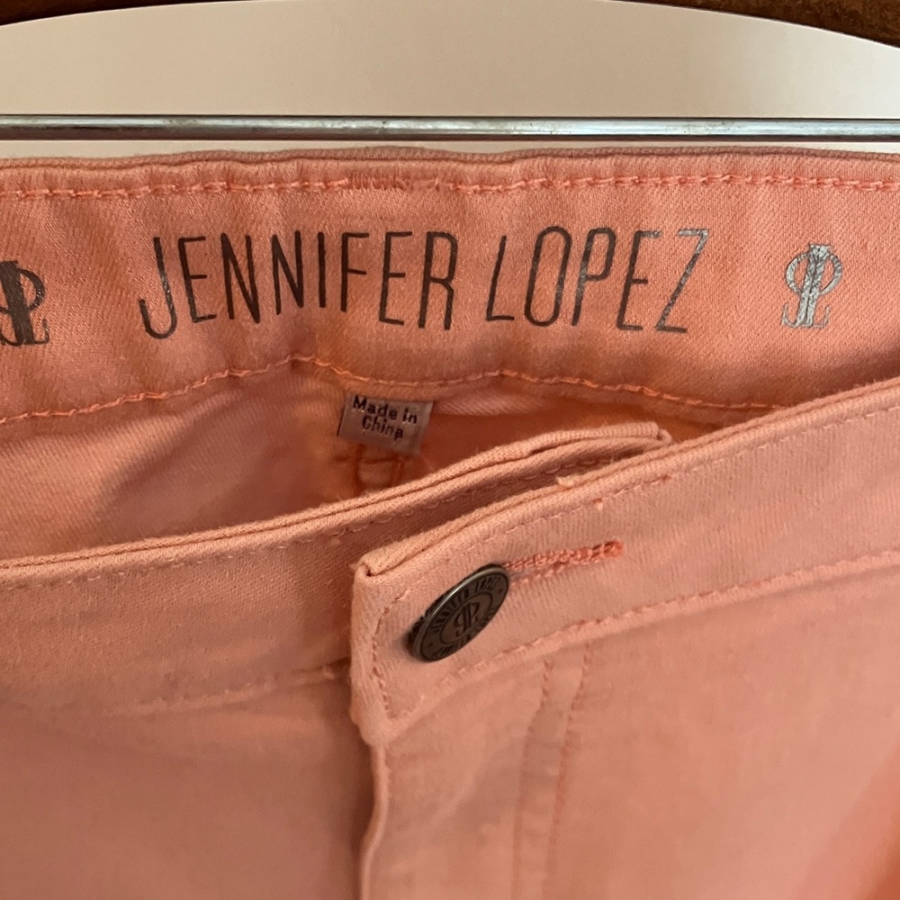 Jennifer Lopez Coral Pants - Picture 2 of 4